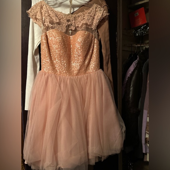 Sheri Hill Prom Dress - Picture 1 of 3